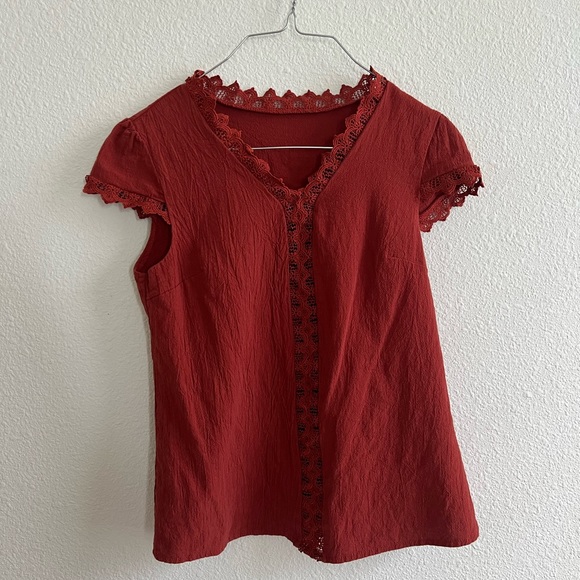 SHEIN guipure lace trim solid blouse - Picture 3 of 4
